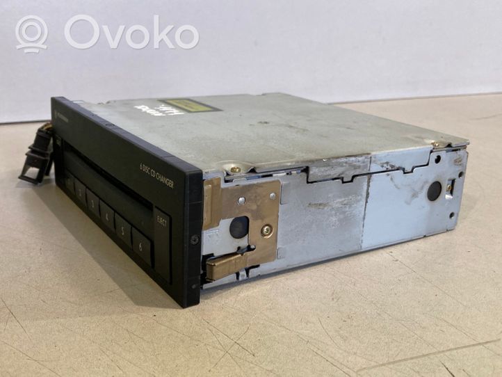 Volkswagen Touran I CD/DVD changer 1T0035110A