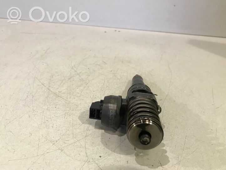 Volkswagen Caddy Injecteur de carburant 038130073BN