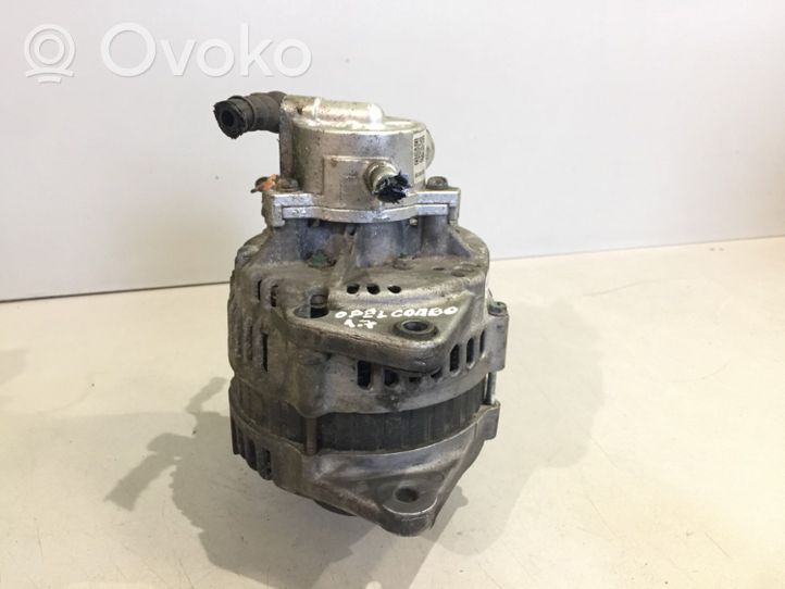 Opel Combo C Generatore/alternatore LRB00487