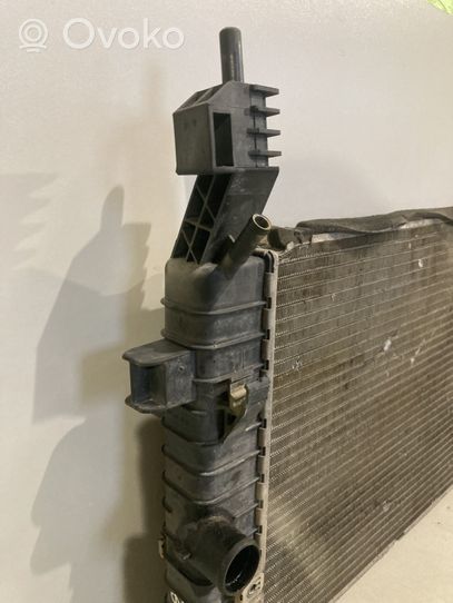 Opel Meriva A Radiateur de refroidissement 