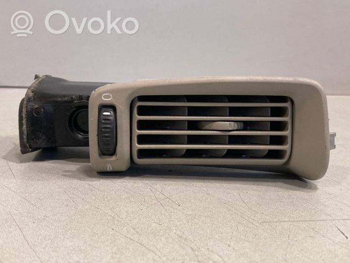 Volvo XC90 Griglia di ventilazione posteriore 8641828