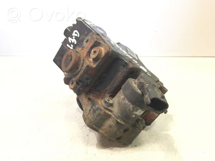 Opel Corsa D Pompa wtryskowa wysokiego ciśnienia 0445010157