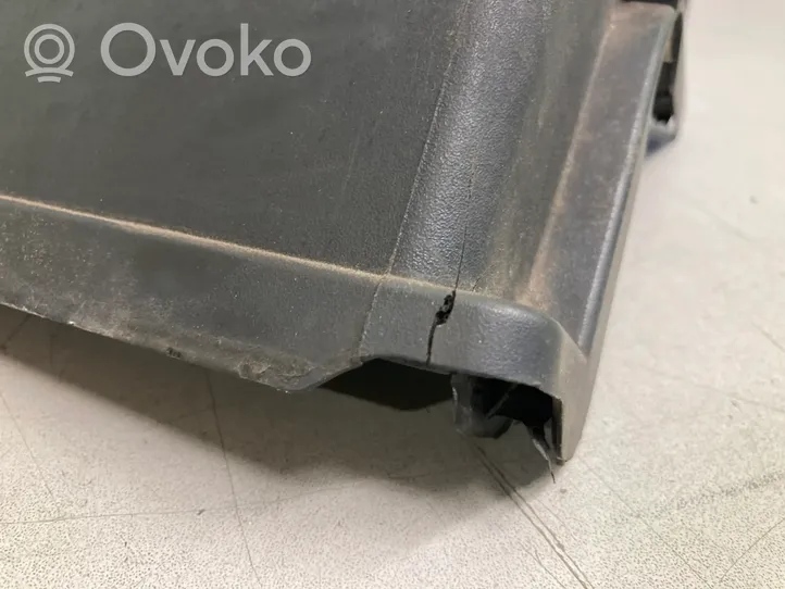 Audi 80 90 B3 Couvercle de boîtier de batterie 893915437