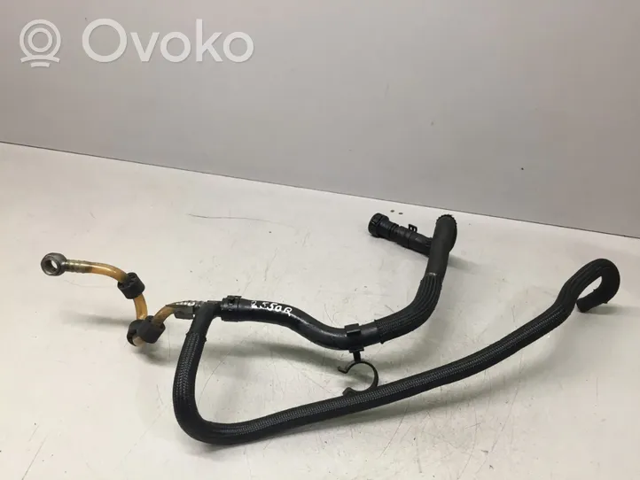 BMW X5 E70 Tuyau d'alimentation conduite de carburant 7806961