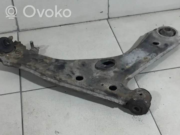 Volkswagen Golf III Front lower control arm/wishbone 