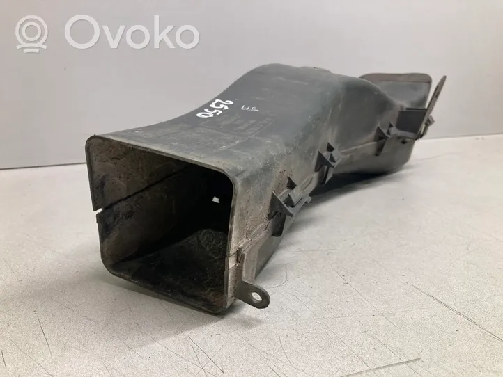 BMW X5 E70 Oro paėmimo kanalo detalė (-ės) 7158379