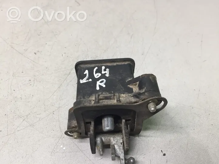 Volkswagen PASSAT B3 Takaluukun ulkopuolinen lukko 357827571