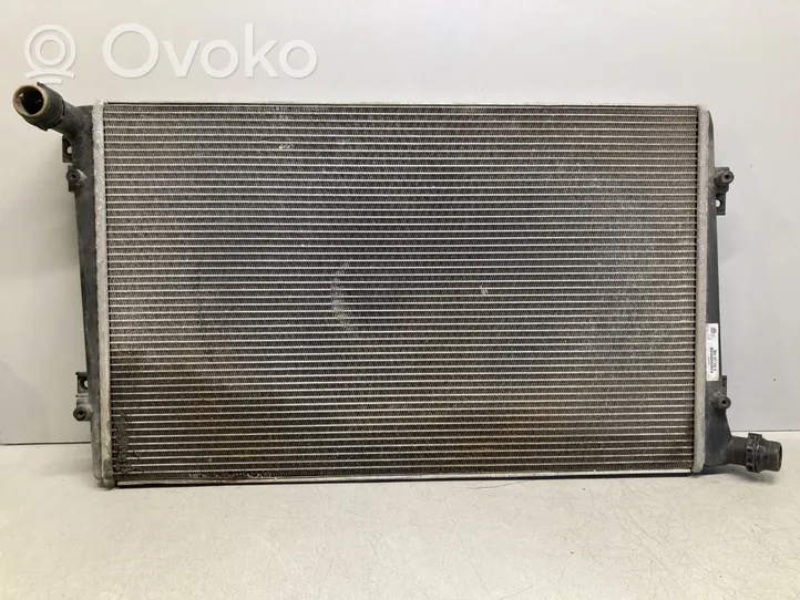 Volkswagen Touran I Radiateur de refroidissement 3C0121253