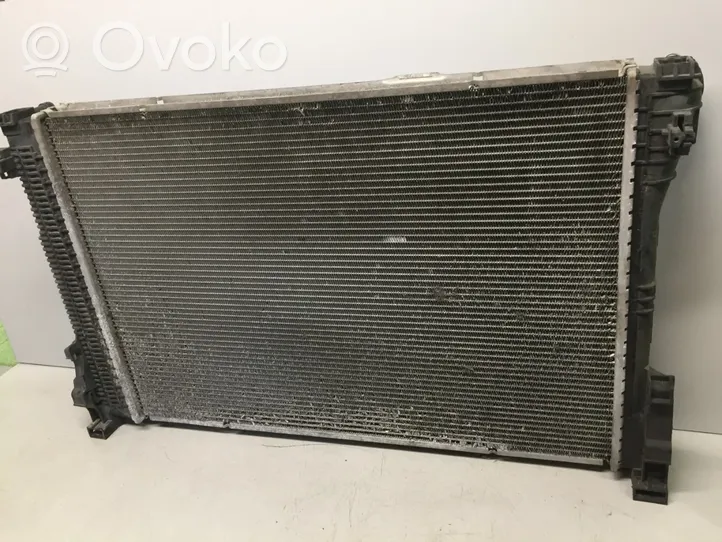 Mercedes-Benz C W204 Radiateur de refroidissement A2045003703