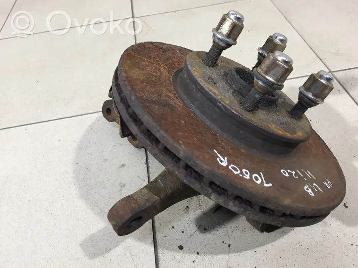 Hyundai i20 (PB PBT) Front wheel hub spindle knuckle 