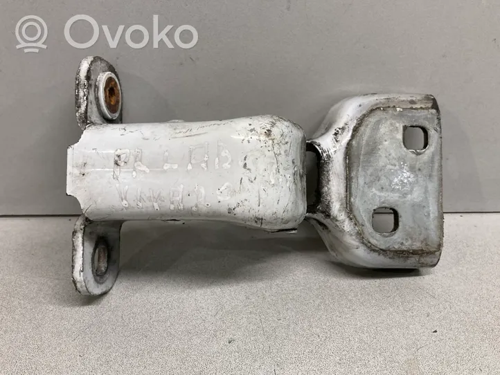 Opel Vivaro Front door lower hinge 311772H