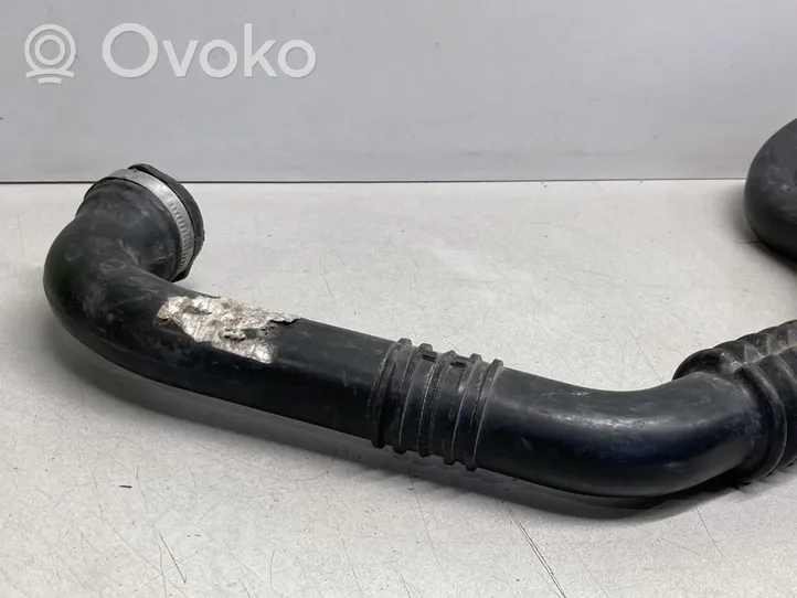 Opel Vivaro Tubo flessibile intercooler 8200273825