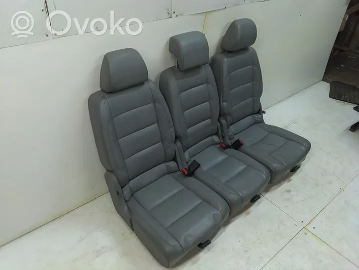 Volkswagen Touran I Juego del asiento 