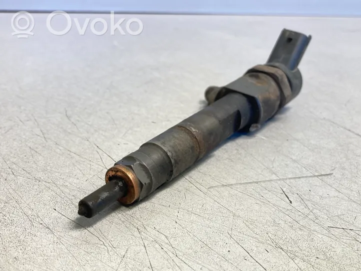 Opel Vivaro Fuel injector 8200238528