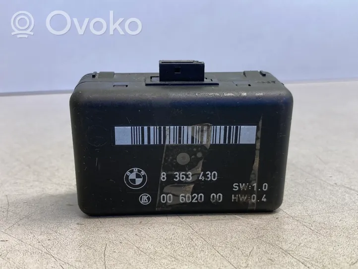 BMW 5 E39 Lietus sensors 8363430