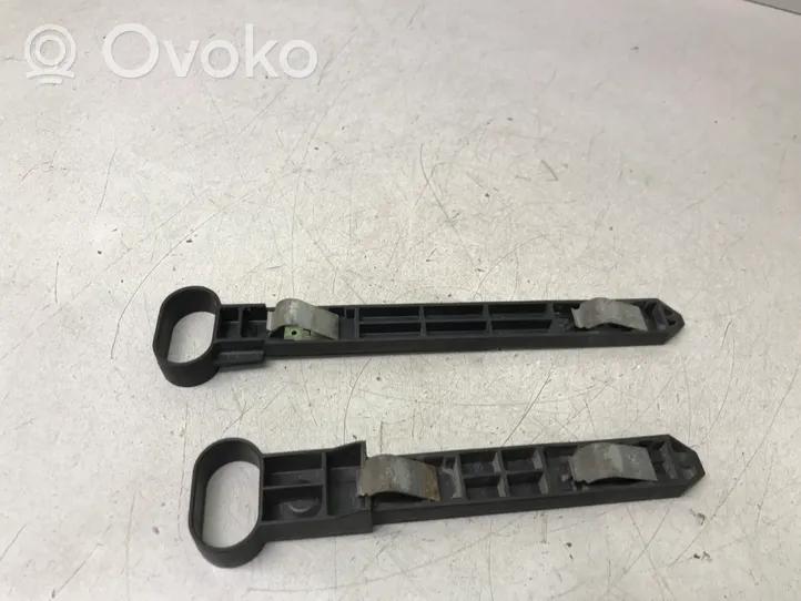 Volvo S60 Headlight/headlamp mounting bracket 31294521