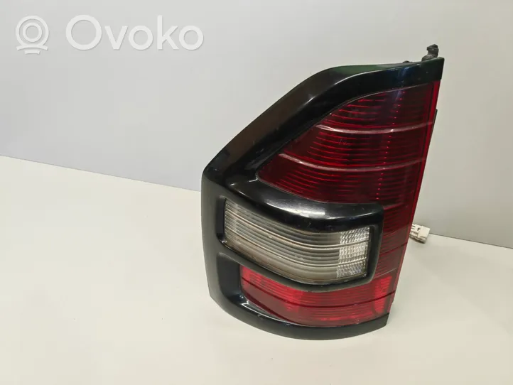 Mitsubishi Pajero Lampa tylna 