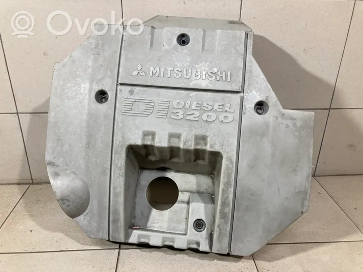 Mitsubishi Pajero Couvercle cache moteur ME203822