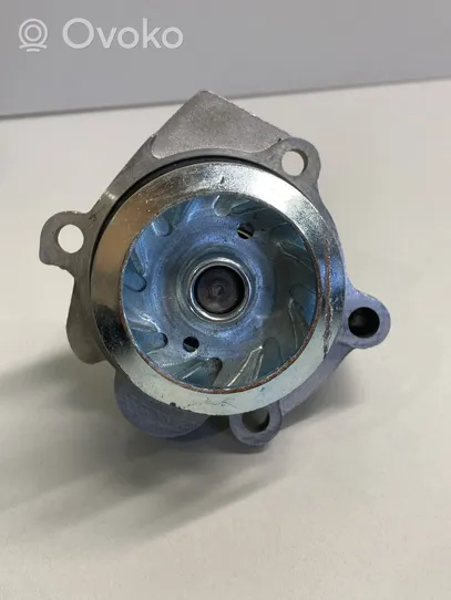 Volkswagen PASSAT B6 Water pump 1130120056