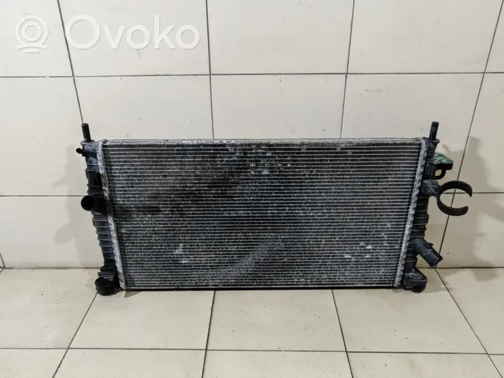 Volvo V50 Radiateur de refroidissement 3M5H8005TL