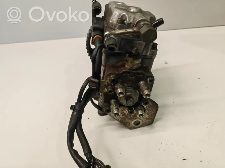 Volkswagen PASSAT B5 Fuel injection high pressure pump 038130107J