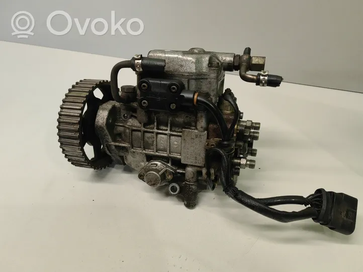 Volkswagen PASSAT B5 Fuel injection high pressure pump 038130107J