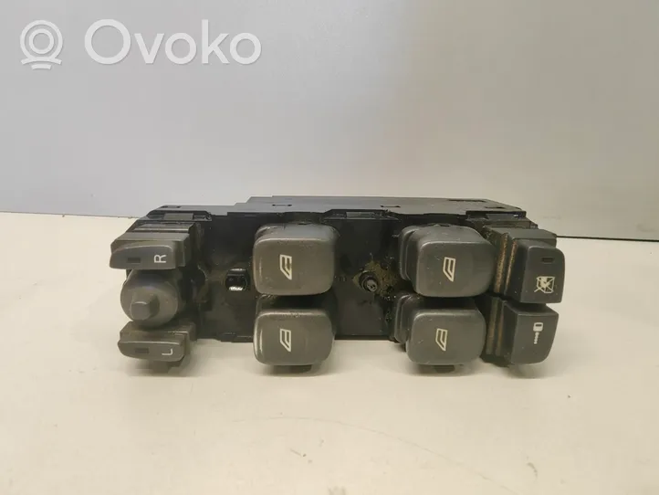 Volvo V70 Electric window control switch 30658116