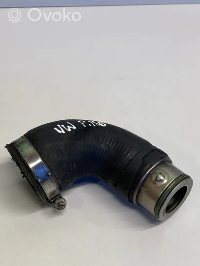 Volkswagen PASSAT B6 Tube d'admission de tuyau de refroidisseur intermédiaire 038131111C