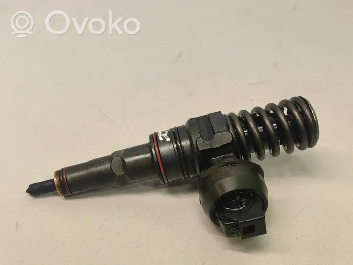 Volkswagen Sharan Fuel injector 038130073AK