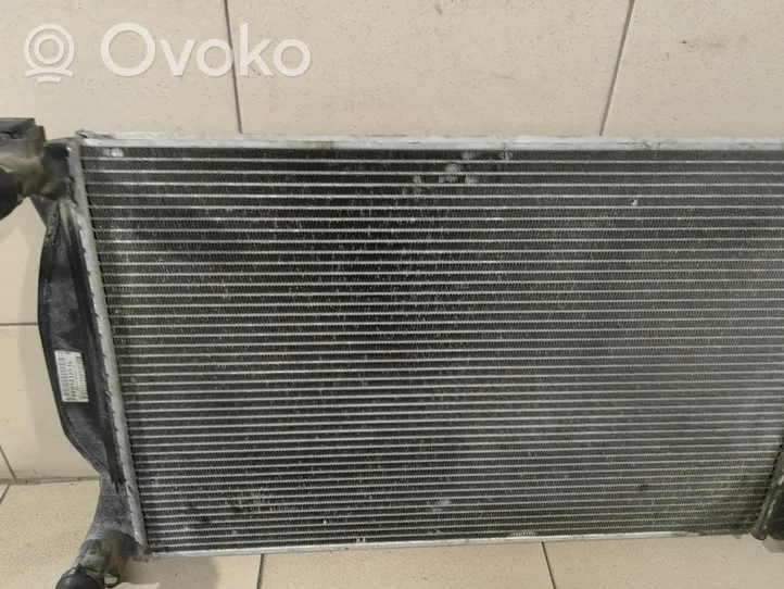 Audi A4 S4 B7 8E 8H Radiateur de refroidissement 8E0121251L