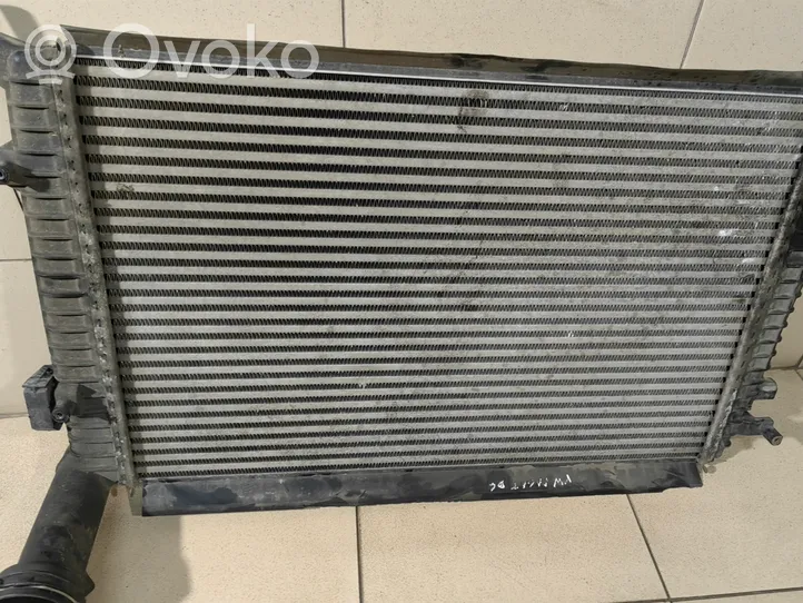 Volkswagen PASSAT B6 Chłodnica powietrza doładowującego / Intercooler 3C0145803E