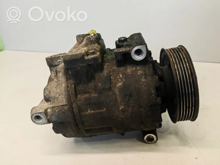 Volkswagen Touran I Air conditioning (A/C) compressor (pump) 1K0820803F