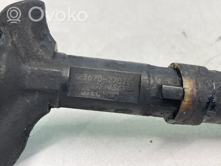 Toyota Corolla Verso E121 Iniettore 2367027020