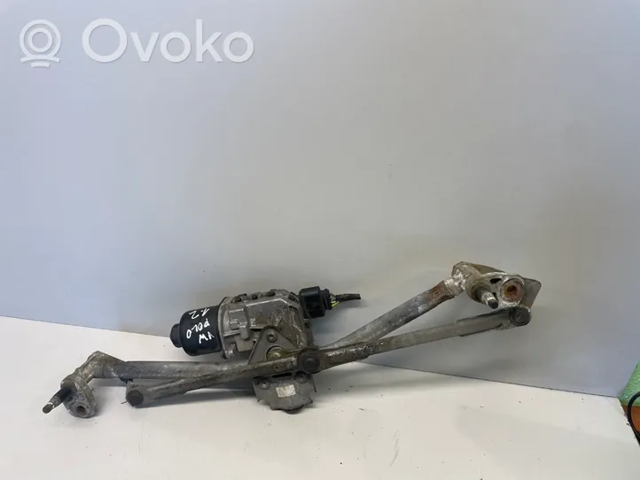 Volkswagen Polo Mechanizm i silniczek wycieraczek szyby przedniej / czołowej 6Q1955113A