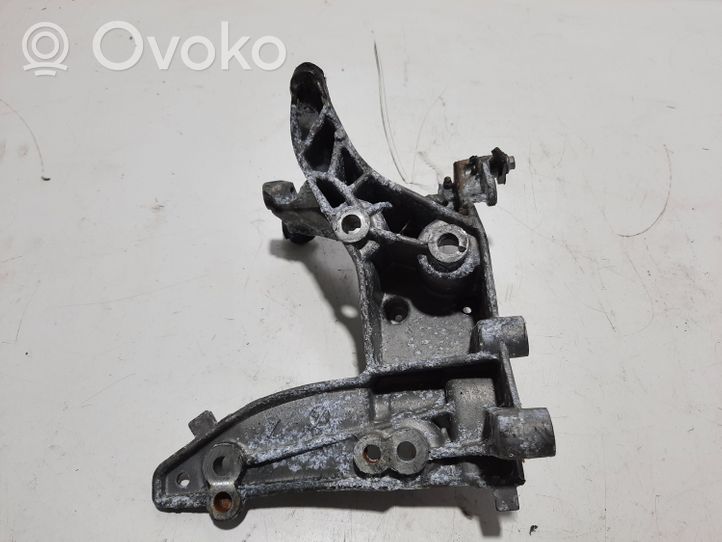 Citroen C4 Grand Picasso Łapa / Mocowanie silnika 9674030280