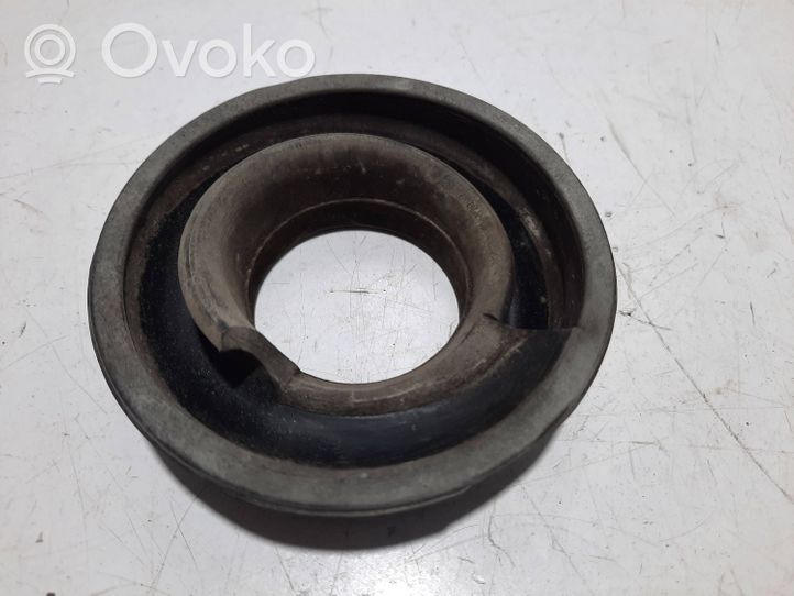 BMW 1 E81 E87 Soporte de goma del muelle espiral trasero 6764419