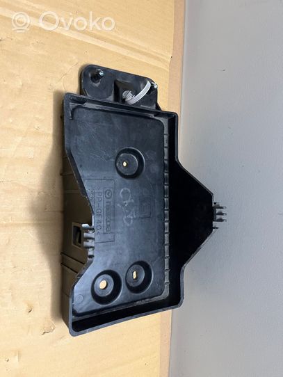 Mazda CX-5 Boîte de batterie KE7056041