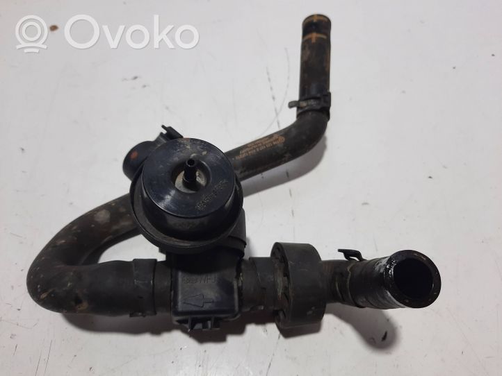 Volkswagen Touareg II Valve vacuum 1J0819809