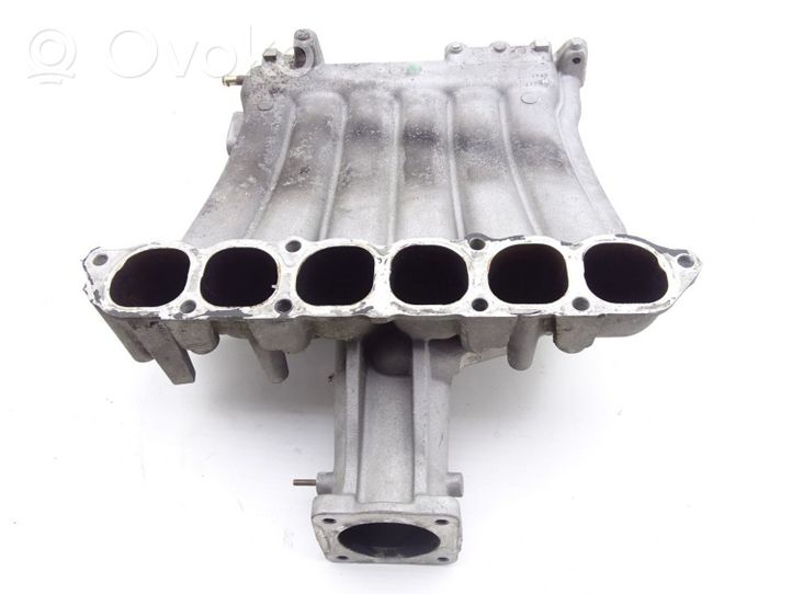 Mitsubishi Pajero Intake manifold 