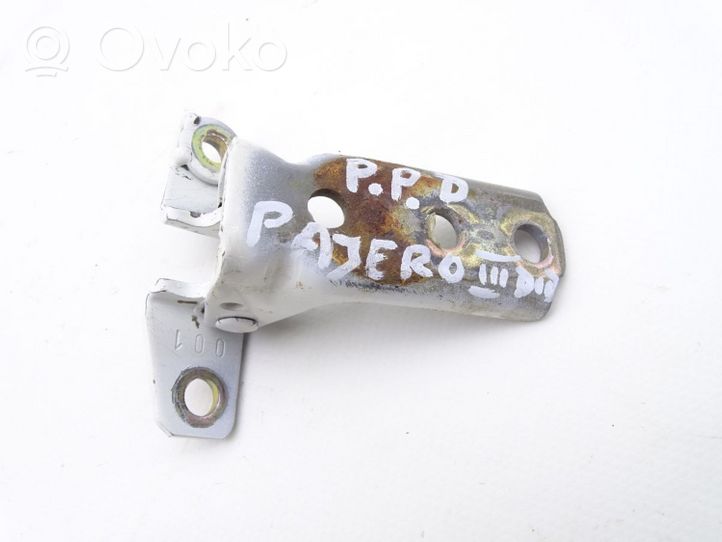 Mitsubishi Pajero Front door hinge set 