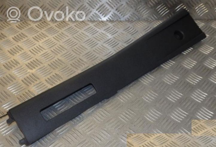 Iveco Daily 3rd gen Rivestimento montante (C) IVECO_DAILY_III_99-06_OSŁ