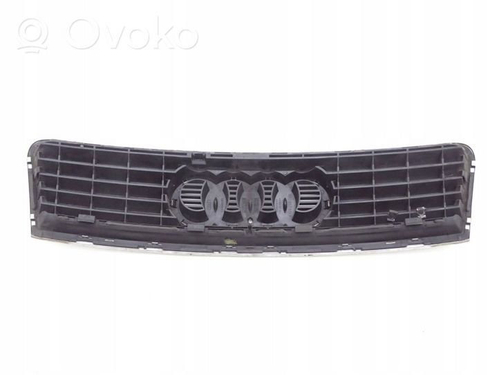 Audi A6 Allroad C5 Griglia superiore del radiatore paraurti anteriore 4B0853651F