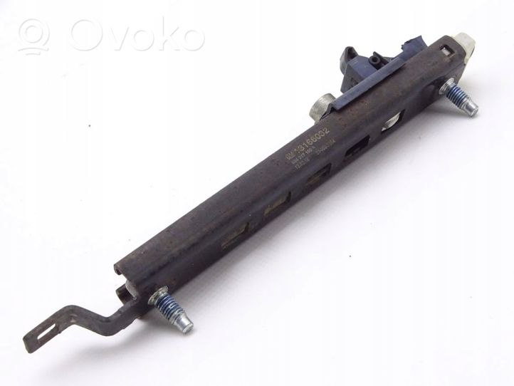 Opel Zafira B Rail de réglage hauteur de ceinture de sécurité 13166032