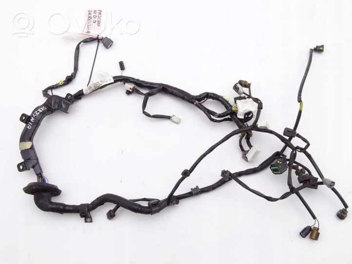 Mitsubishi Pajero Gearbox/transmission wiring loom MR965539