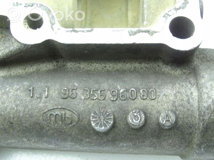 Peugeot 406 Termostaatin kotelo 9635696080