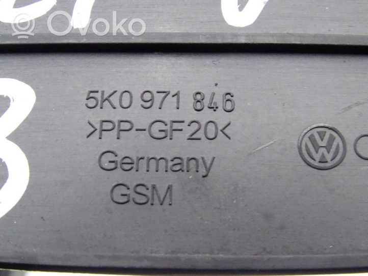 Volkswagen Golf V Moottorin ohjausyksikön pidike 5K0971846