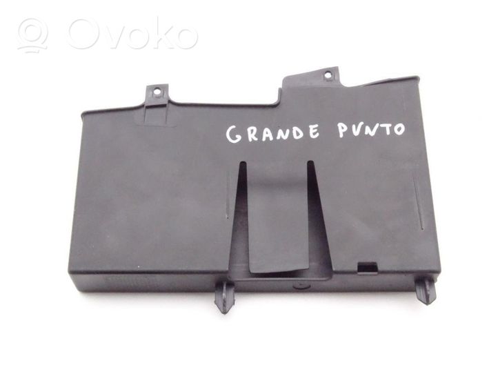 Fiat Grande Punto Hansikaslokero 735383316