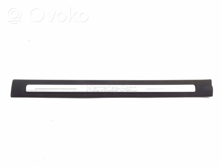 Mercedes-Benz A W169 Rivestimento del sottoporta delle minigonne laterali A1696801174