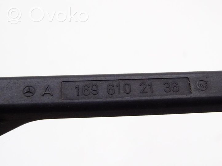 Mercedes-Benz A W169 Support batterie A1696102136