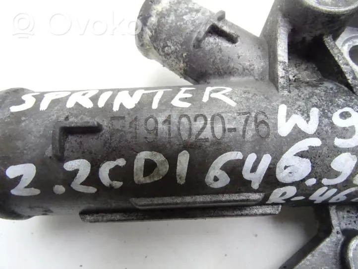 Mercedes-Benz Sprinter W906 Water pump F191020-76